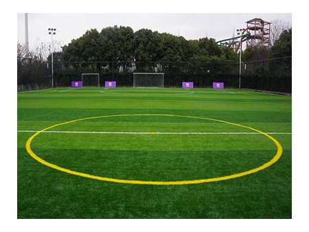 Засыпной искусственный газон для футбольного поля