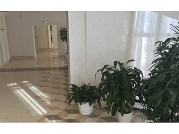 Плитка под мрамор в административном здании, Россия