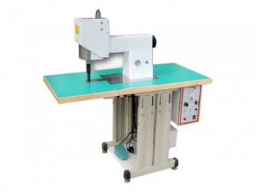 Ультразвуковая швейная машина HD-1814 (для хирургических халатов)