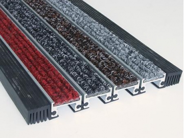 Алюминиевые решетки с грязезащитными вставками