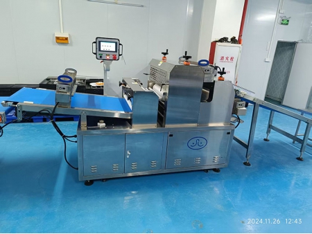 Многовалковая тестораскаточная машина