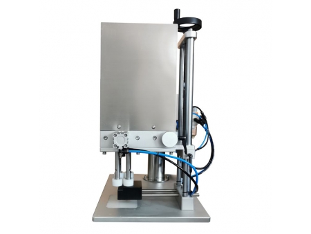 Укупорочная машина для винтовых крышек