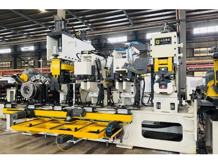 Машина для зачистки, прокатки, обрезки сварных швов и придания цилиндричности