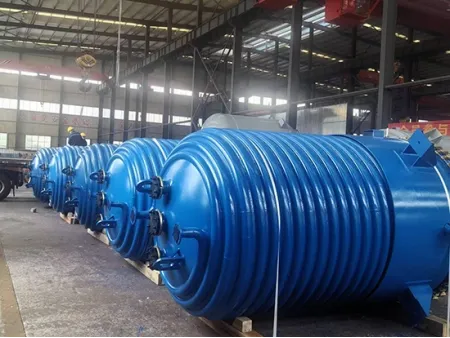 Эмалированный реактор с рубашкой из полутруб