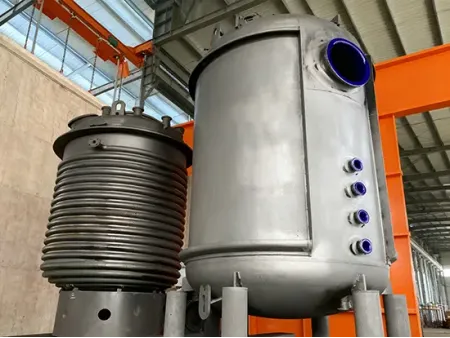 Эмалированный реактор с рубашкой из полутруб