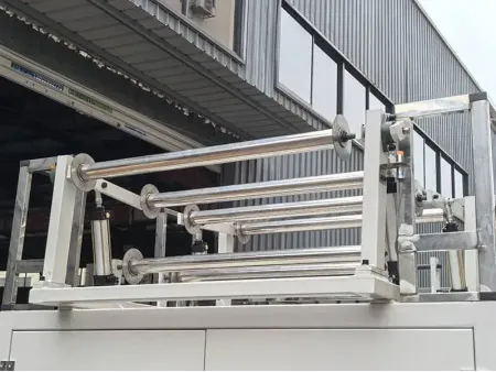 Дробилка непрерывного действия для термоформовочной машины для пластика