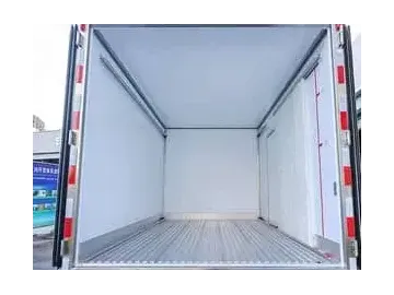 Дизельный изотермический грузовик  грузоподъемностью 3.5 тонны