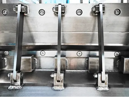 Машина для нарезки замороженного мяса на блоки