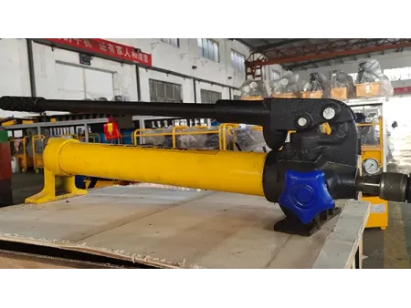 Ручной гидравлический насос