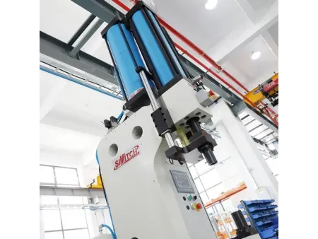 Пневмогидравлический цилиндр, серия BT