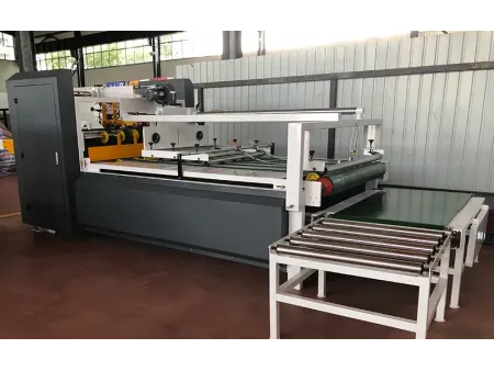 Полуавтоматическая фальцевально-склеивающая машина