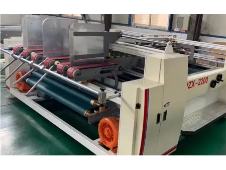 Полуавтоматическая фальцевально-склеивающая машина для двухсоставных коробок