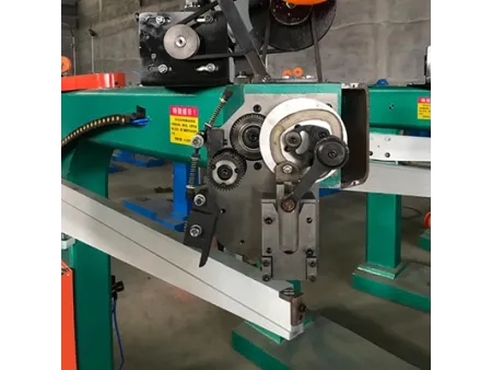 Проволокошвейная машина