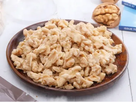 Очищенные грецкие орехи с добавками и без
